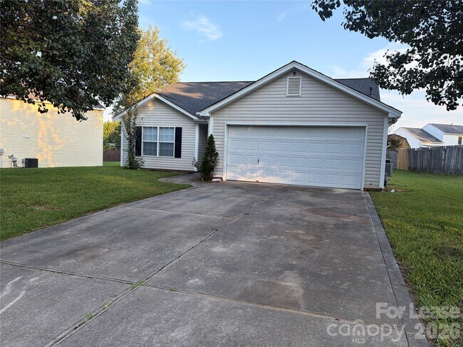 Building Photo - 4924 Aldersbrook Dr