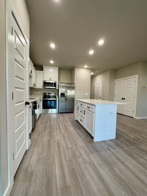 Building Photo - 1806 Azlin Pl