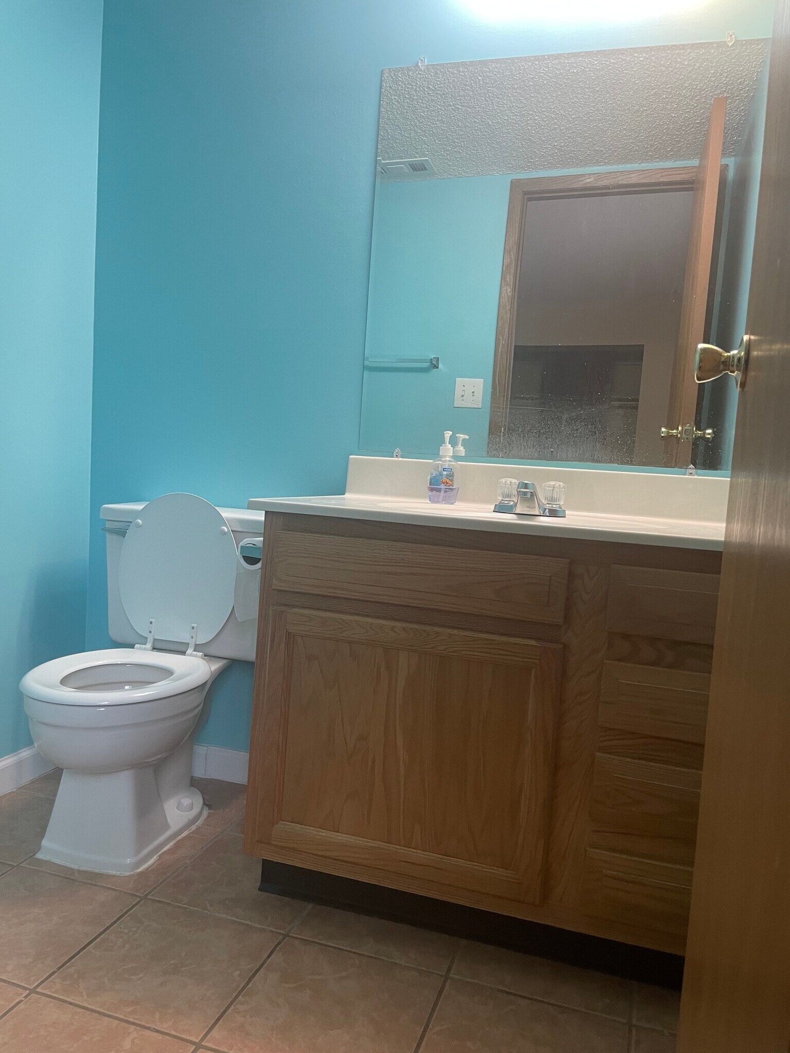 Building Photo - 20 Providence Dr