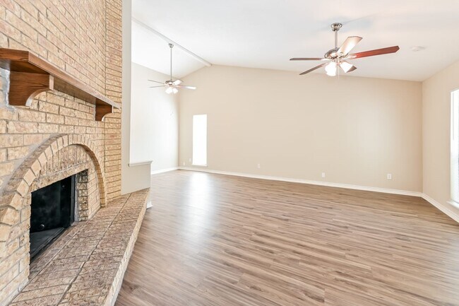 Building Photo - 22710 Melham Ln