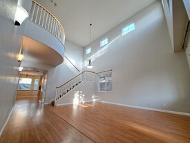 Building Photo - 3012 Bergamo Ct