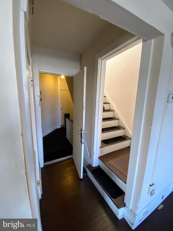 Building Photo - 5111 E Roosevelt Blvd