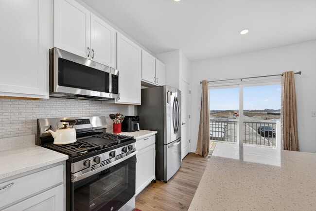 Building Photo - 25631 W Wakefield Dr