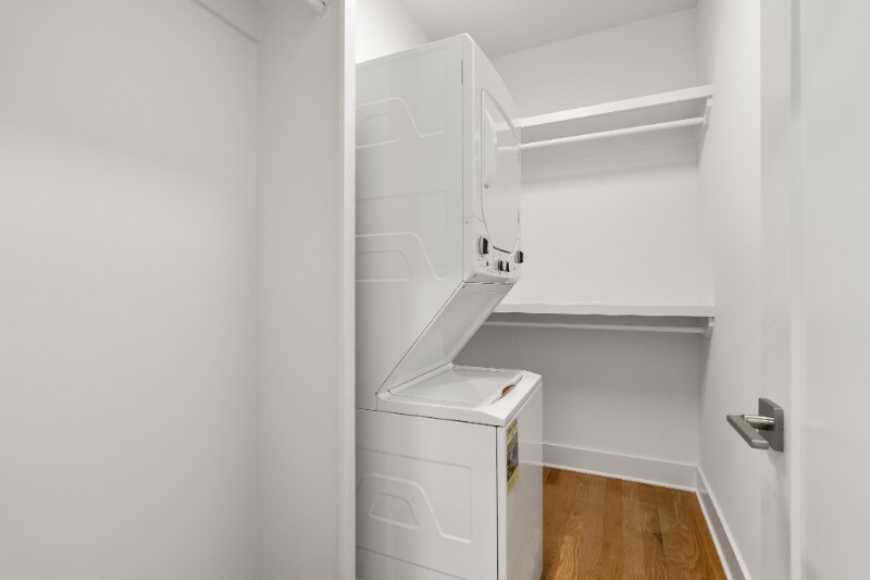 Building Photo - 1300 Edgehill Ave