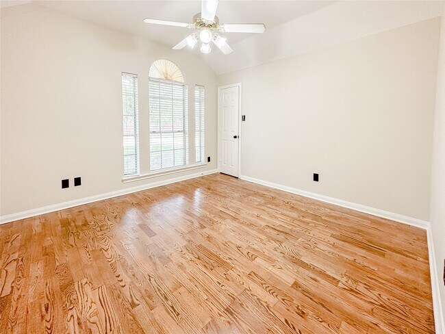 Building Photo - 11922 Hueco Tanks Dr