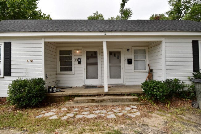 Building Photo - Walking Distance to LA Tech!