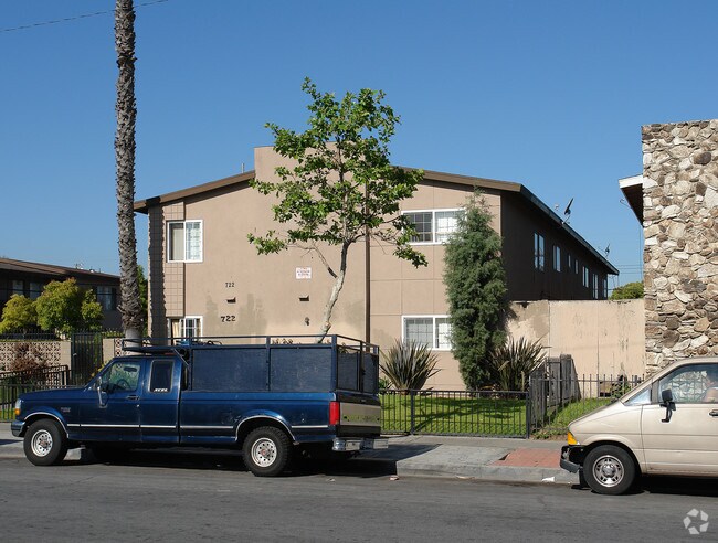 Building Photo - Townsend Apartments