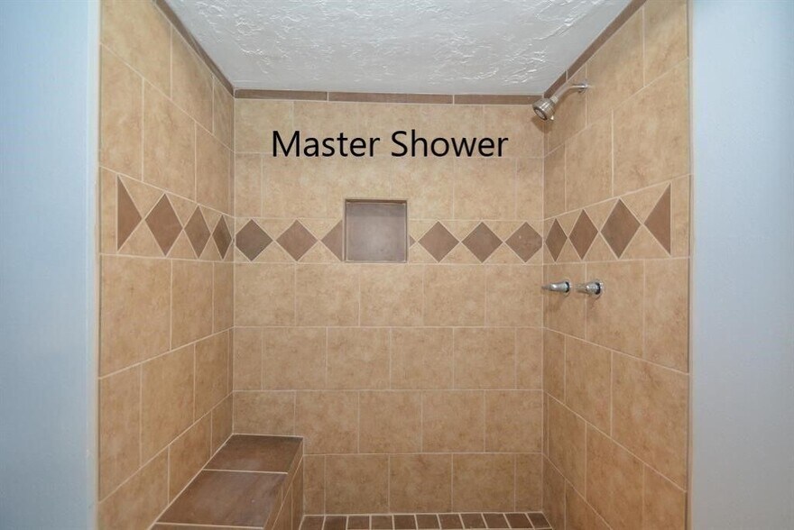 Building Photo - 22722 Fincastle Dr