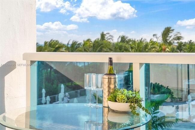 Building Photo - 2301 Collins Ave