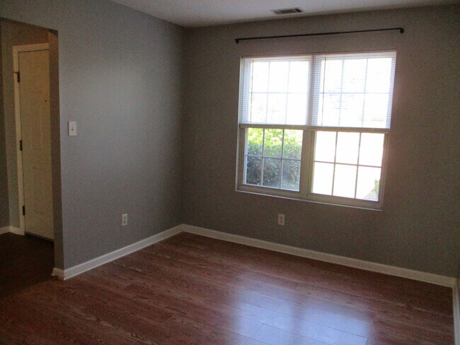 Building Photo - Great Location in Columbia County