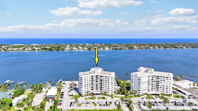 Building Photo - 2800 N Flagler Dr