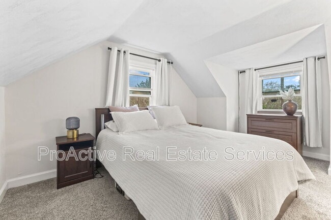 Building Photo - 2800 Keller Ave