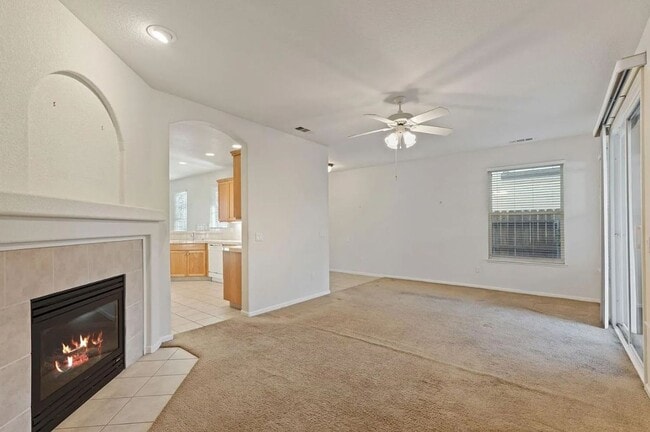 Building Photo - 1911 Lexington Dr