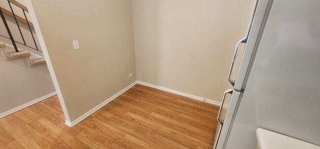 Building Photo - 621 Woodhaven Dr