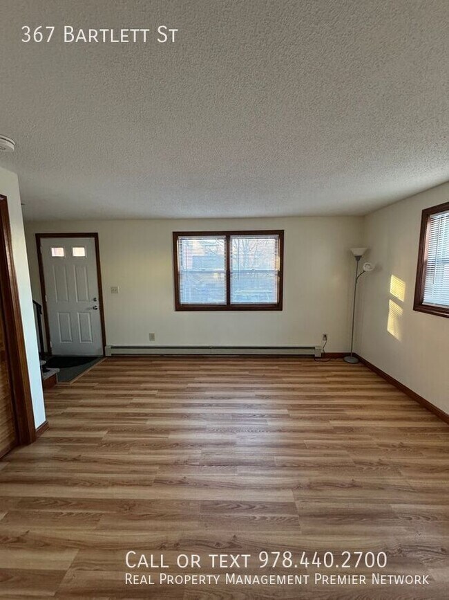 Building Photo - 367 Bartlett St