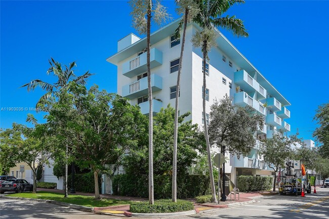 Building Photo - 301 Jefferson Ave