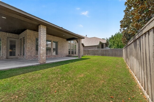 Building Photo - 27124 Holtwood Grove Rd