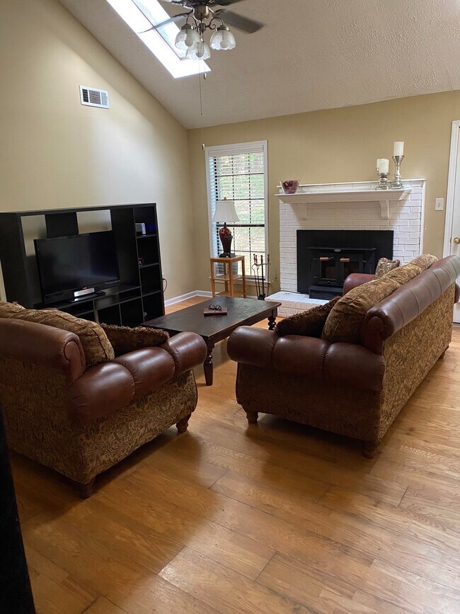 Building Photo - 155 Raspberry Cove