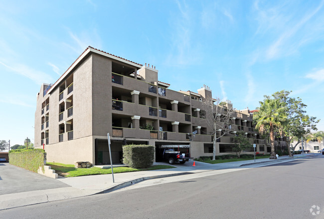 Primary Photo - Civic Plaza Apartments