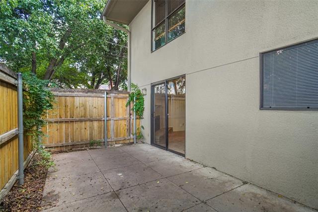 Building Photo - 4920 Byers Ave