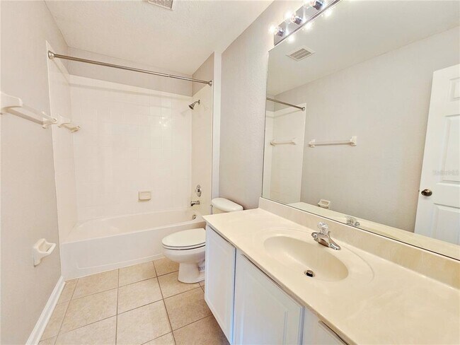 Building Photo - 8512 Abbotsbury Dr