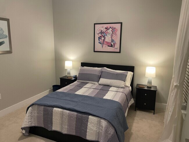 Building Photo - 4325 Jackson Ave