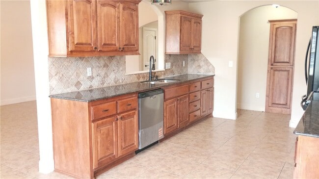 Building Photo - 2703 SW Ledbury Cove