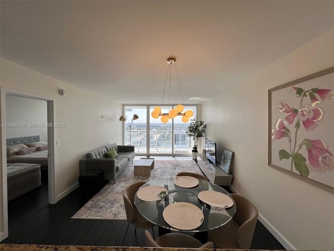 Building Photo - 2030 S Ocean Dr