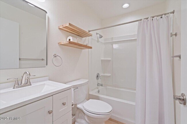 Building Photo - 21233 N 30th Ave