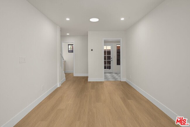 Building Photo - 11759 Gateway Blvd