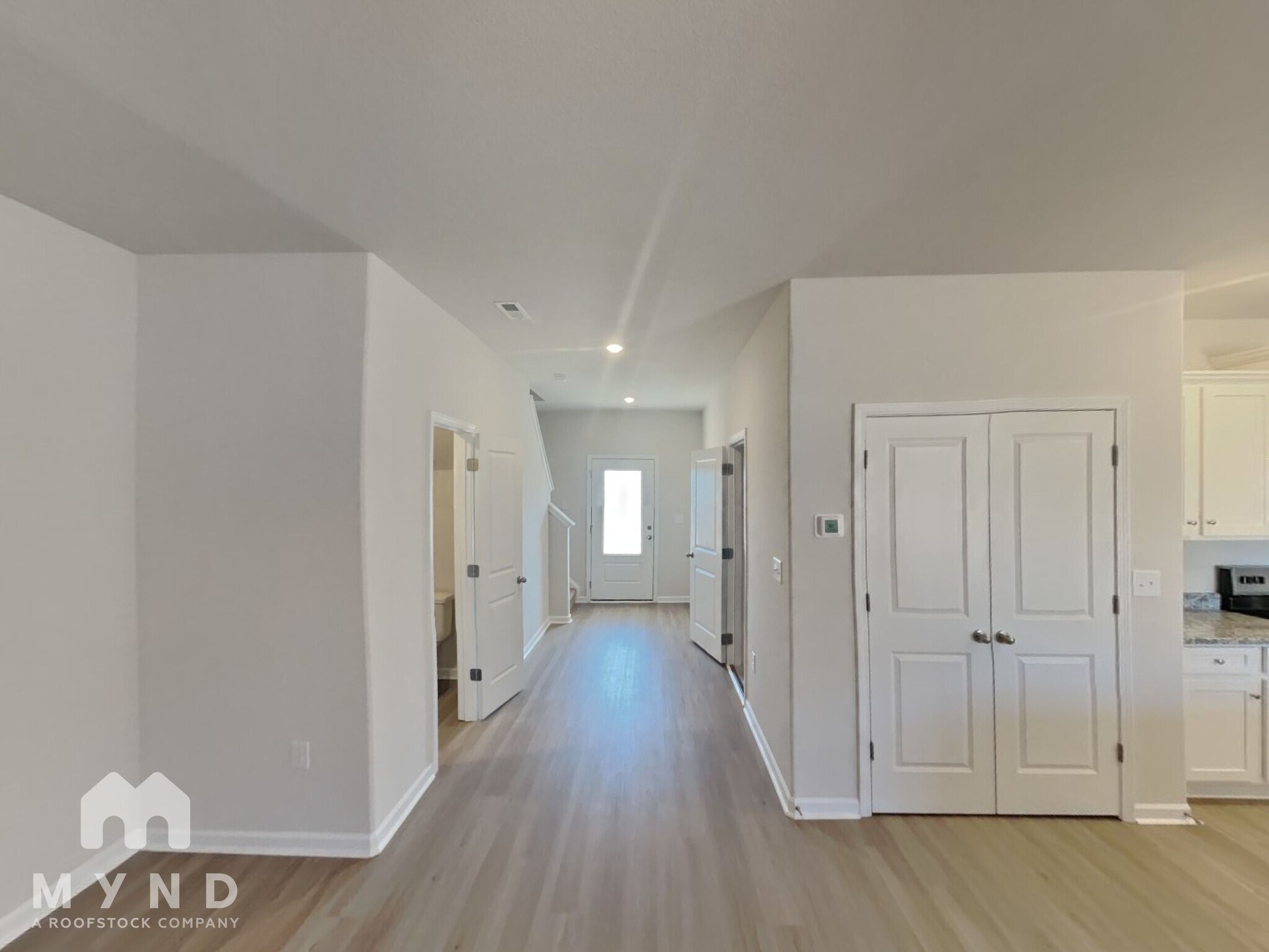 Building Photo - 126 Lightning Dr