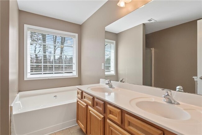 Building Photo - 177 Hollinger Way