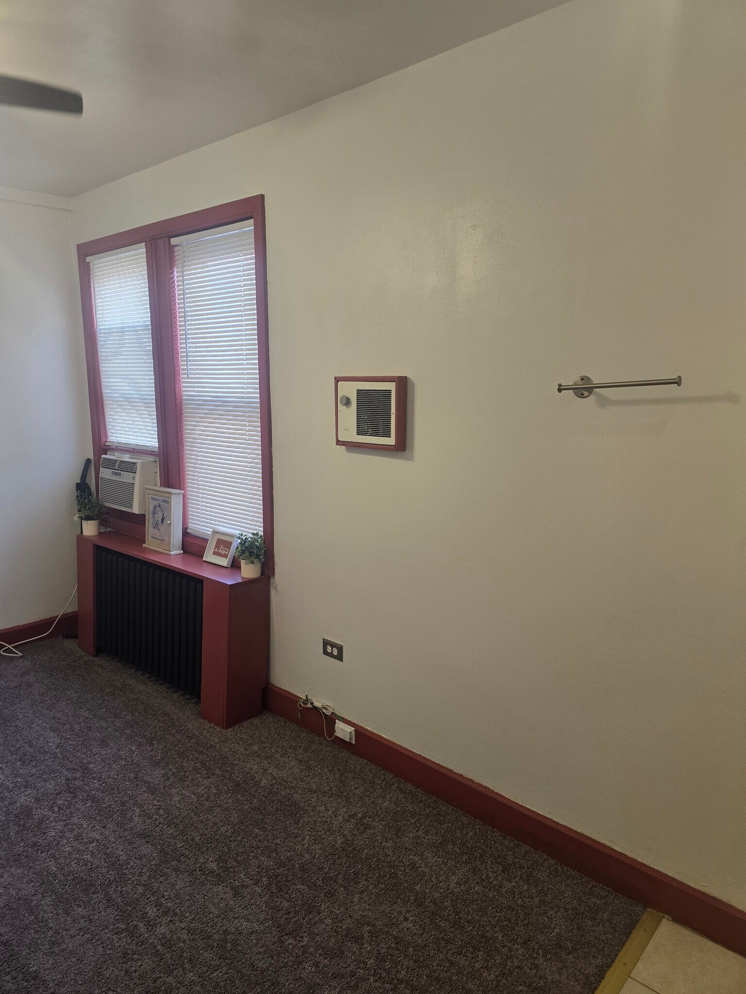 Building Photo - 1622 Bainbridge St