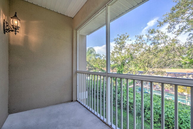 Building Photo - 1800 Bayshore Way