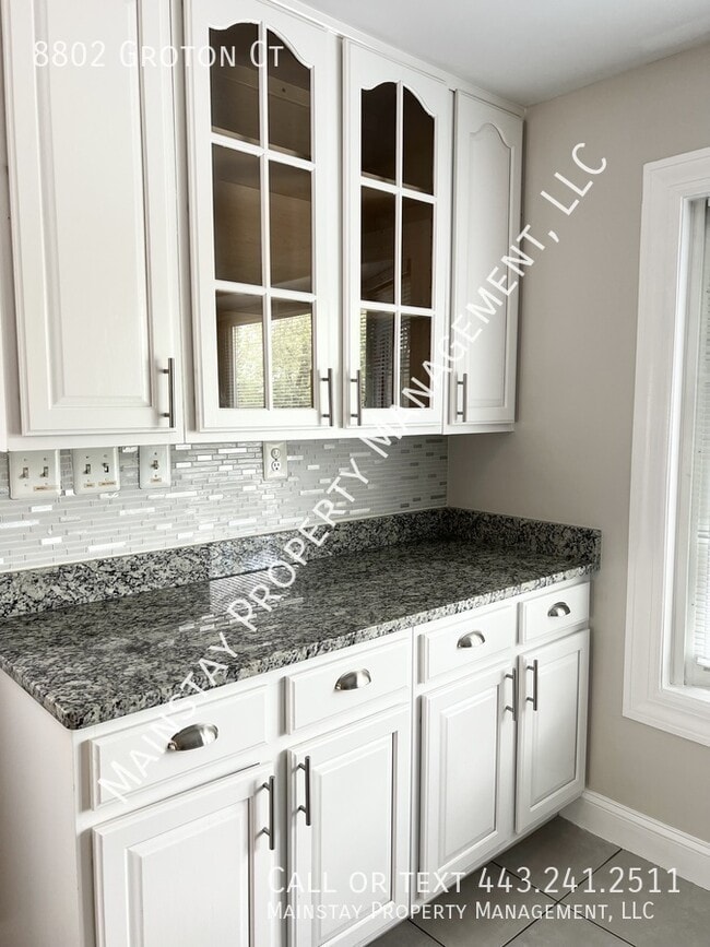 Building Photo - 8802 Groton Ct