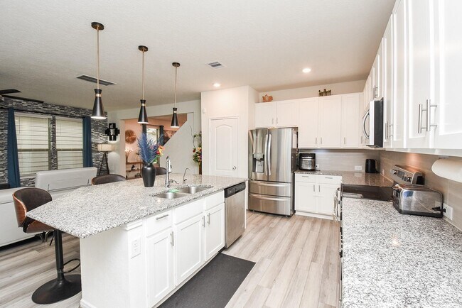 Building Photo - 17250 Texas Willow Dr