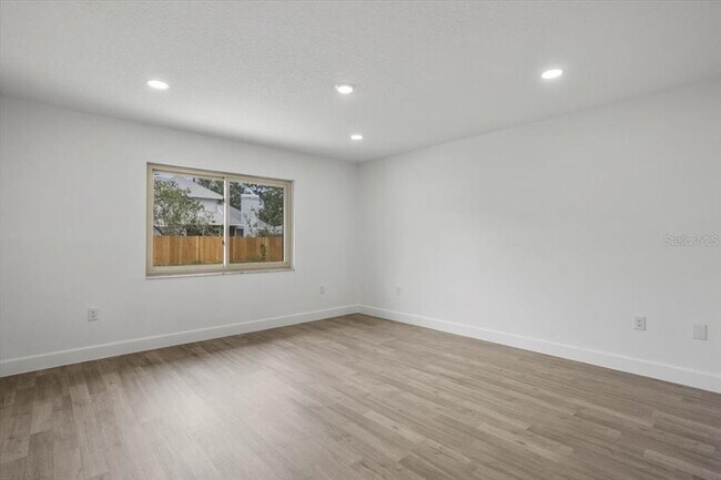 Building Photo - 2881 48th Way E