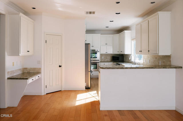 Building Photo - 2409 Olive Ave