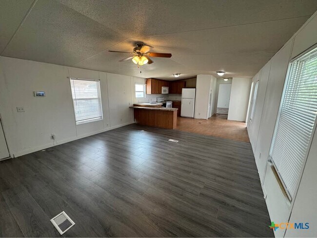 Building Photo - 456 Limestone Dr