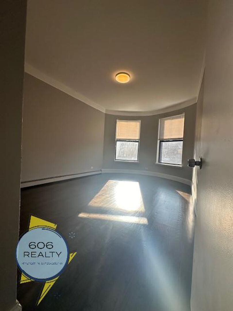 Building Photo - 368 E 59th St