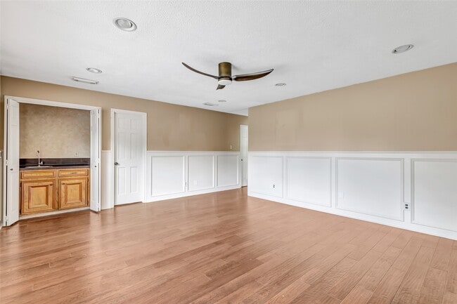 Building Photo - 12102 Moorcreek Dr