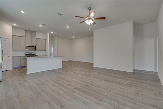 Building Photo - 2931 Shetland Dr
