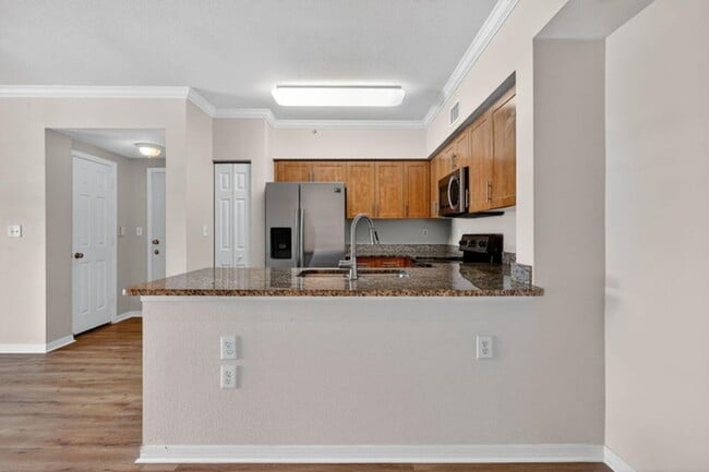 Building Photo - 6450 Emerald Dunes Dr