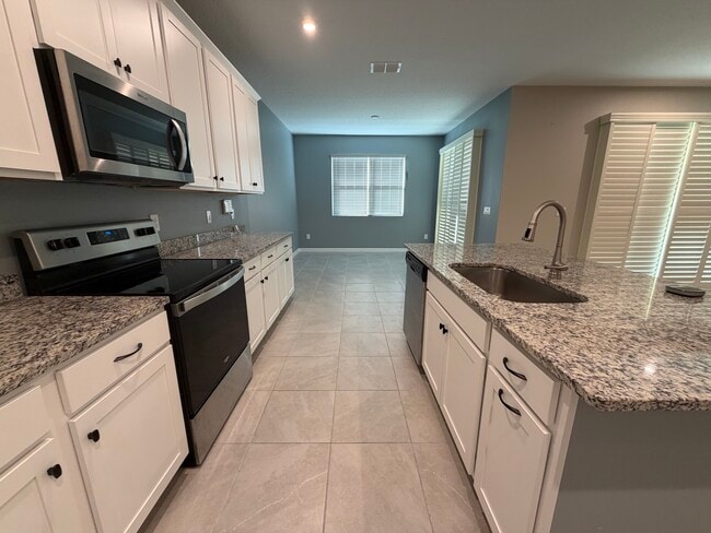 Building Photo - 882 Asterfield Ln