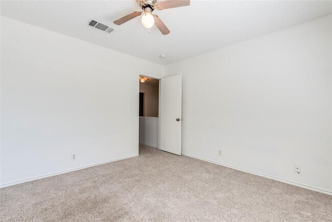 Building Photo - 17924 Narsitin Ln