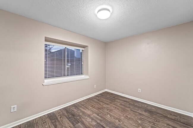 Building Photo - 6827 Highwind Bend Ln