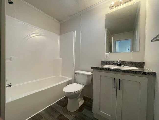 Building Photo - 16242 Frontenac Ave