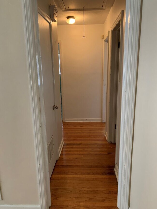 Building Photo - Kensington Park