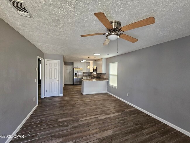 Building Photo - 3707 Burnham Way