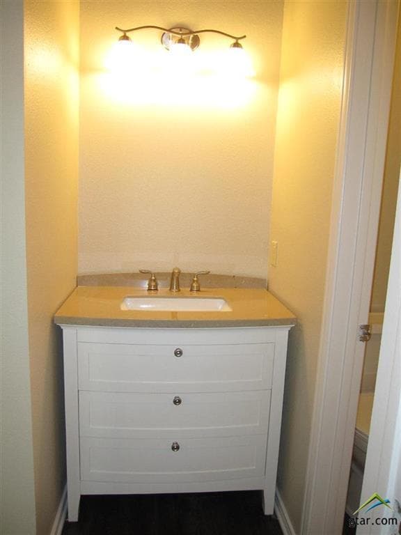 Building Photo - 323 Top Hill Dr